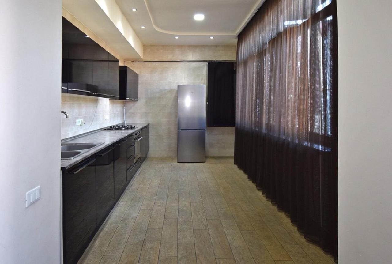 Tumanyan Street 3 Bedroom Deluxe Apartment With Large Balcony Tm662 Jerevan Eksteriør bilde