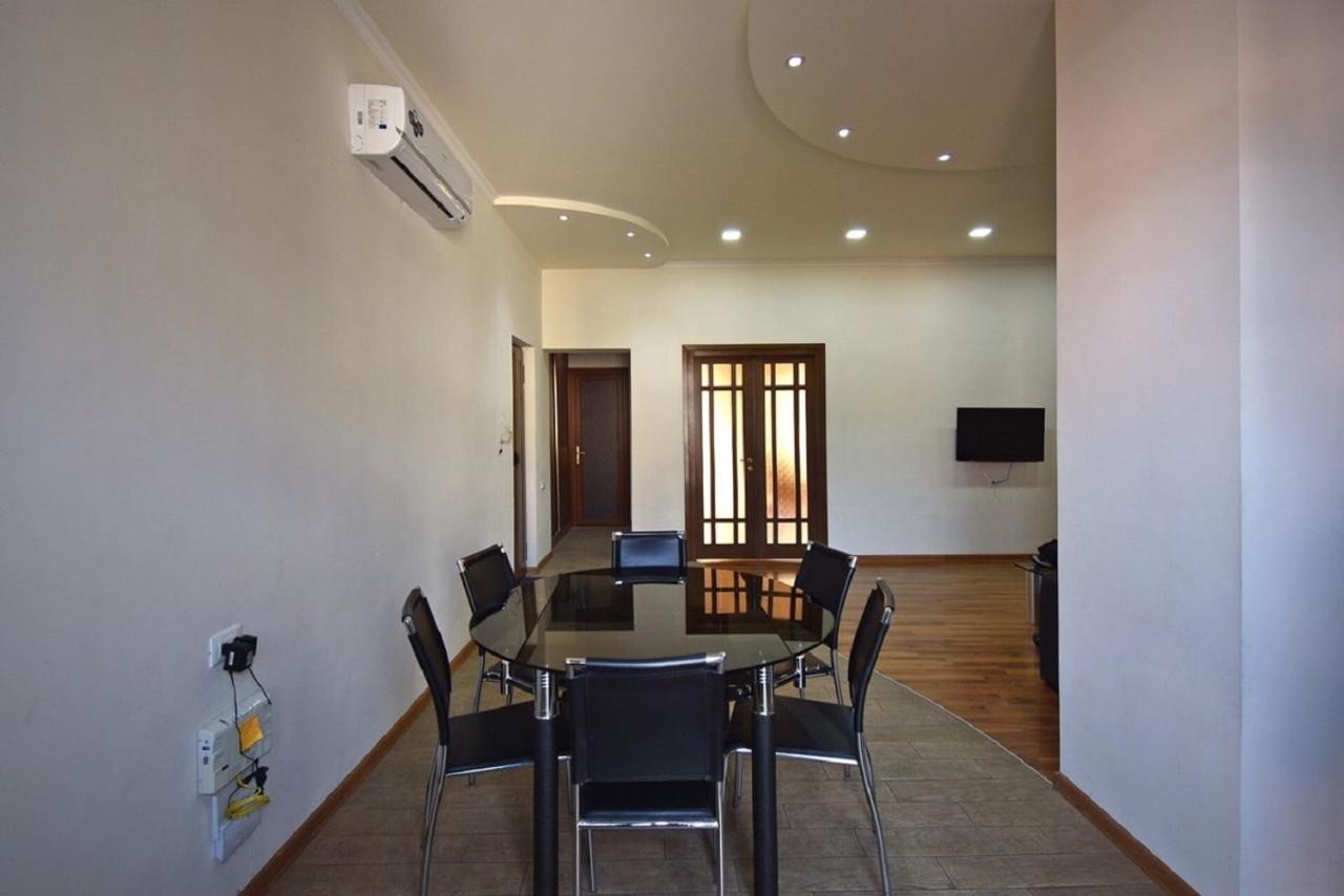 Tumanyan Street 3 Bedroom Deluxe Apartment With Large Balcony Tm662 Jerevan Eksteriør bilde