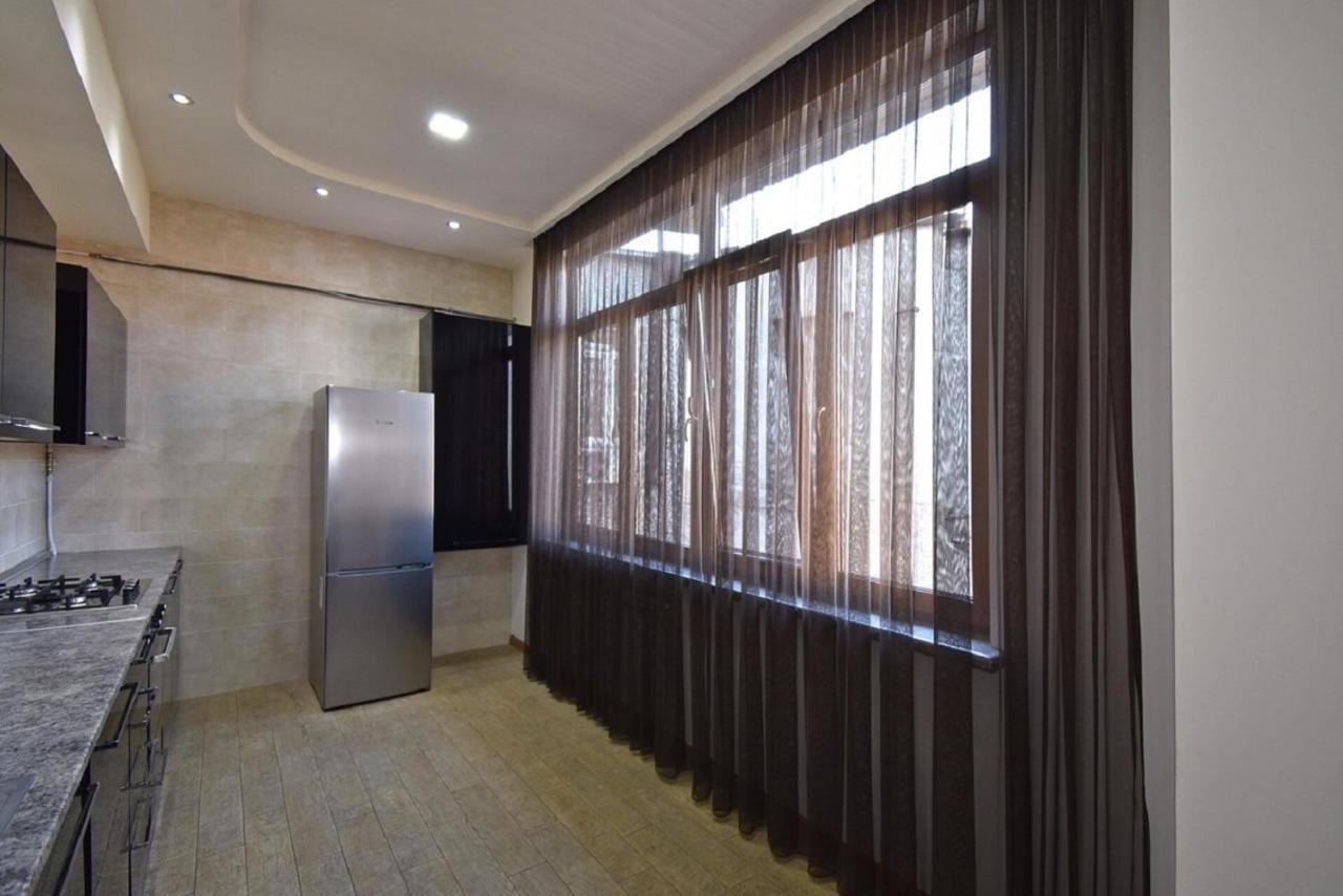 Tumanyan Street 3 Bedroom Deluxe Apartment With Large Balcony Tm662 Jerevan Eksteriør bilde
